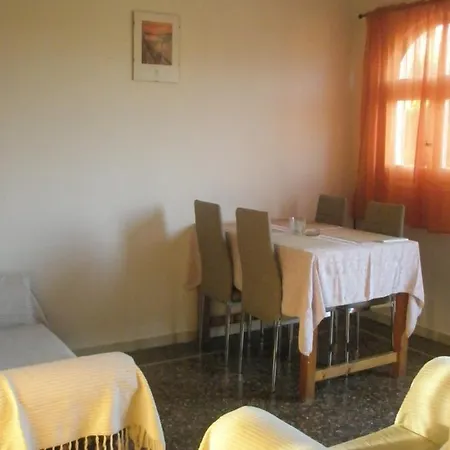 Valantis Appartement *